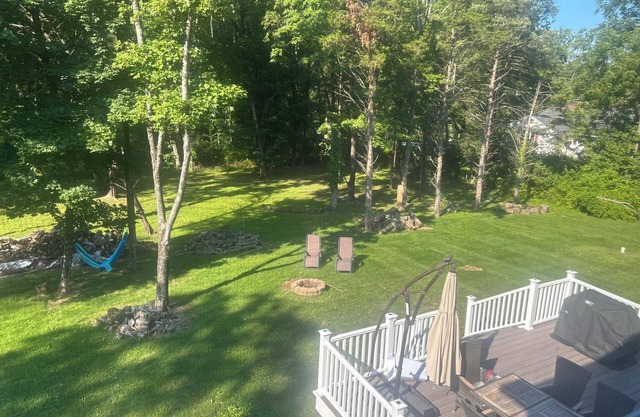 Forest Wonderland Sanctuary-Private, Gourmet Kitchen, Fire-pit and Jacuzzi tub