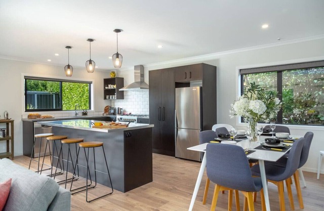 Forty-Five, Martinborough
