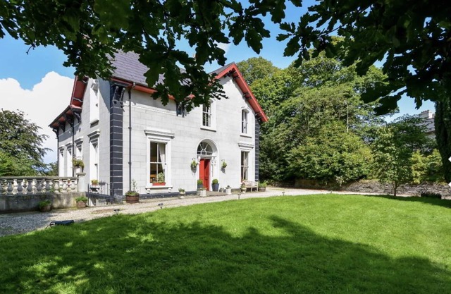 Fountain Hill Manor House