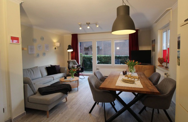 Four-star accommodation in Friesenhörn, in a quiet, south-facing location, right on the dike