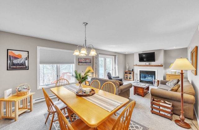 Fox Lair 29l - Cozy End Unit With Mountain Views 2 Bedroom Townhouse by The Summit at Gore Mountain