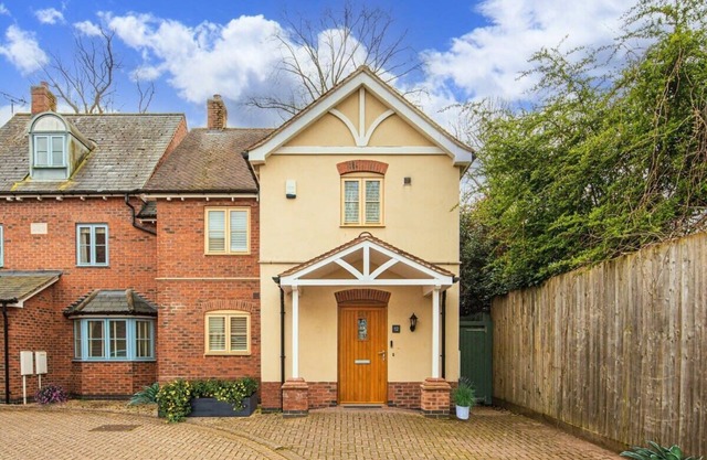 Foxglove House Summar