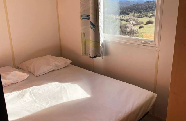 Flower Camping Les Terrasses de Dordogne * - Mobile Home Chêne Confort 23m² (2 bedrooms - 5 people) - covered terrace 10m2 - Saturday/Saturday 5 people