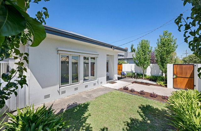 Frankie's Place - Stunning three bedroom classic in the heart of Wodonga
