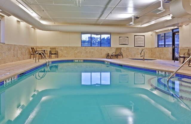 Free Breakfast Buffet. Indoor Pool & Hot Tub Access. Great Location!
