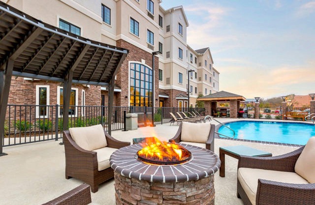 Free Breakfast, Outdoor Pool | Suite Near Texas A&M