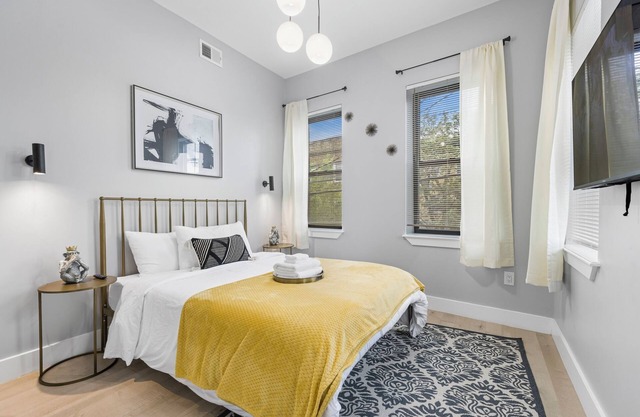 Free Parking 30% OFF-2br w/King bd, Near NYC, EWR and NJ Penn