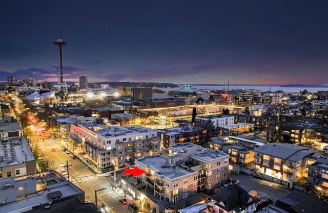 Free Parking | City Views | Walk Score: 96