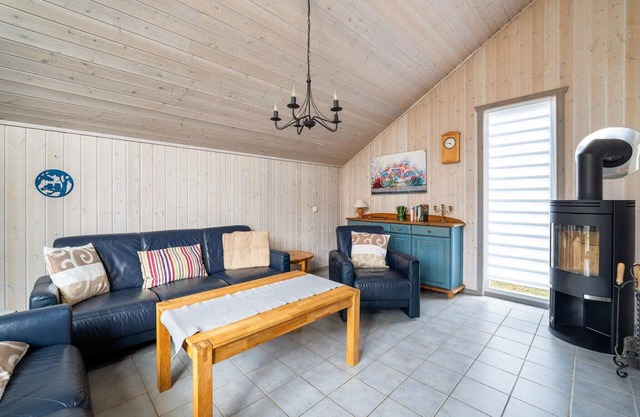Freistehendes Ferienhaus mit tollem Grundstueck