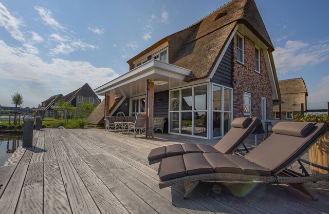 Friesland Villa w/Sauna