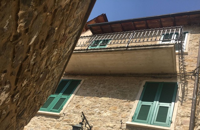 From ground to sky with large terrace
