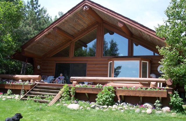 Full Log Family Lodge - private dock/beach & fire pit