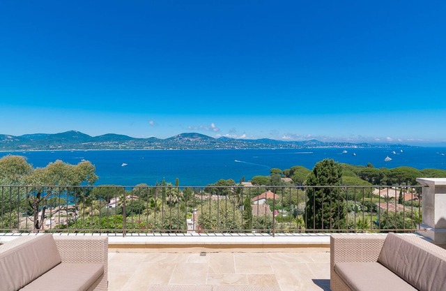 Full sea view villa in Saint-Tropez/Full sea view in Saint-Tropez