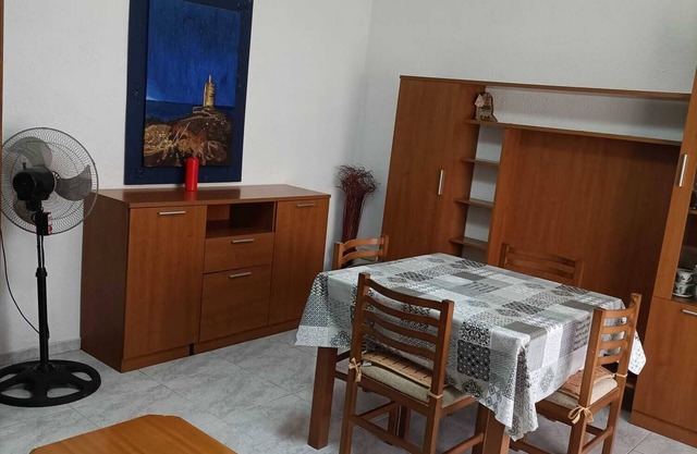 Fully-equipped family apartment 3km from the sea