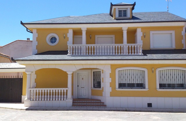 Fully equipped modern style individual chalet