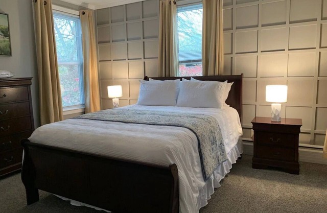 Fully Furnished 1BR Apartment
