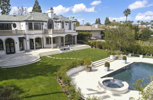 Fully Furnished Gated Beverly Hills Estate