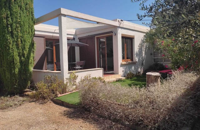 Fully renovated 4-person bungalow near the beach