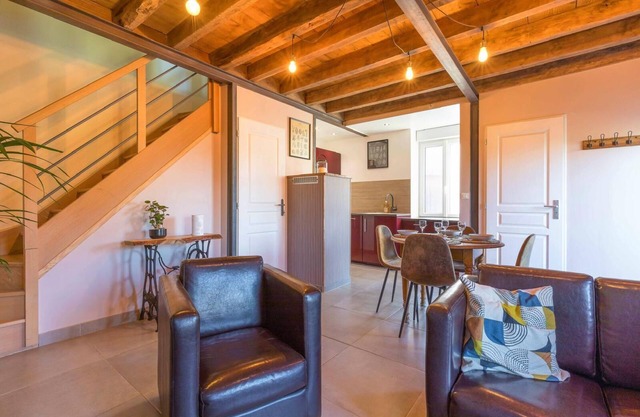 Fully renovated former saddlery workshop in the heart of the countryside!