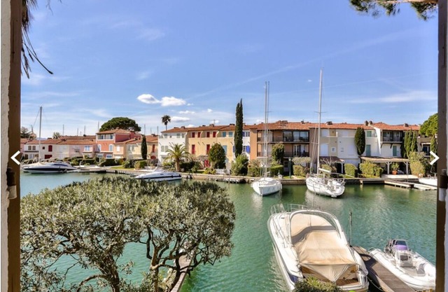 Fully renovated fisherman's house, due west, 12x4m mooring