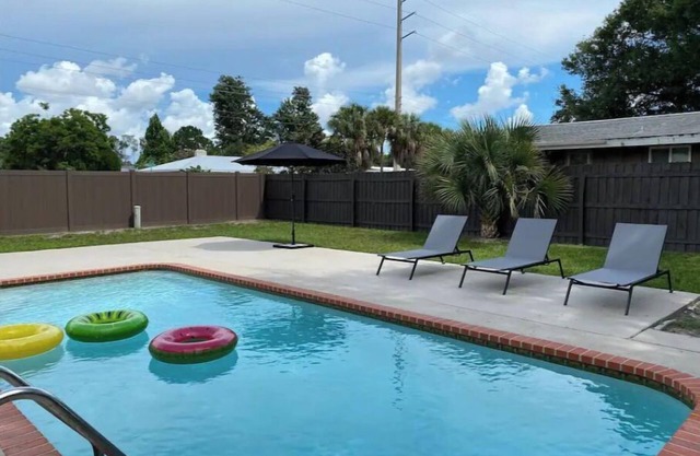 Fully Renovated Sarasota Home with Backyard Oasisn
