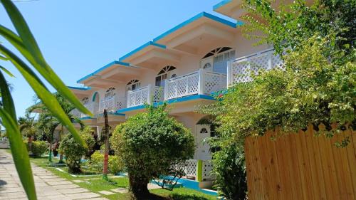 Fun Holiday Beach Hotel