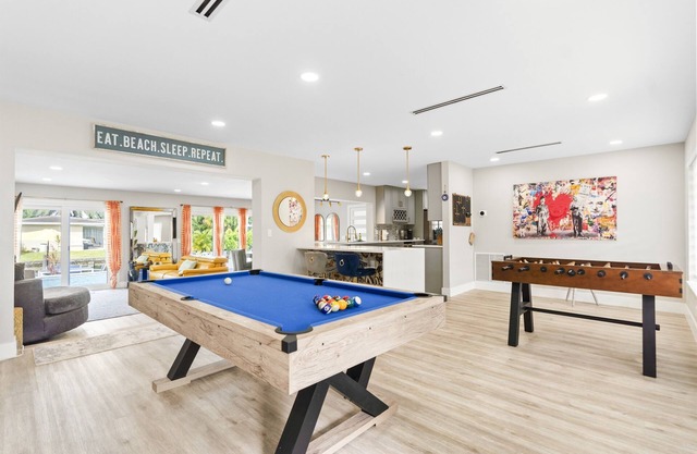 FUN in the SUN Pool House! BNR Vacation Rentals