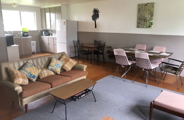 Fun, retro-inspired farmstay at The Shearer's Quarters