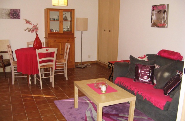 Furnished apartment in villa