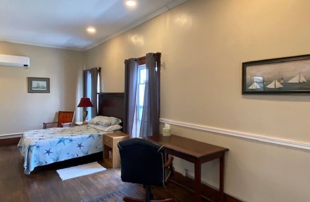 Furnished studio apartment in the heart Historic Hannibal, Missouri.