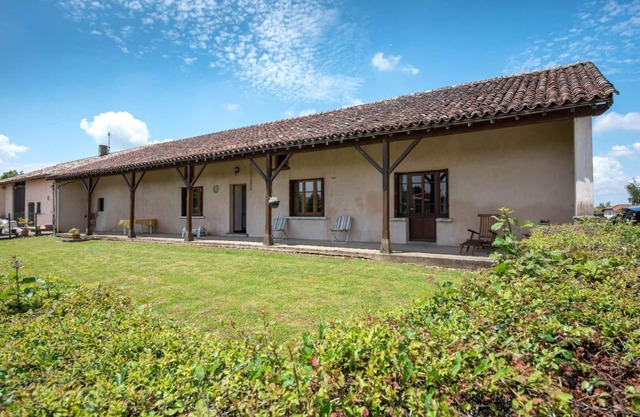 Gîte Angeline - GENETE (LA)
