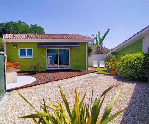 Gîte avec piscine et espace bien-être partagés entre Bordeaux et Lacanau océan