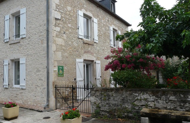 * * * Gîte chez Yvette "near Rocamadour/Padirac/Dordogne valley".