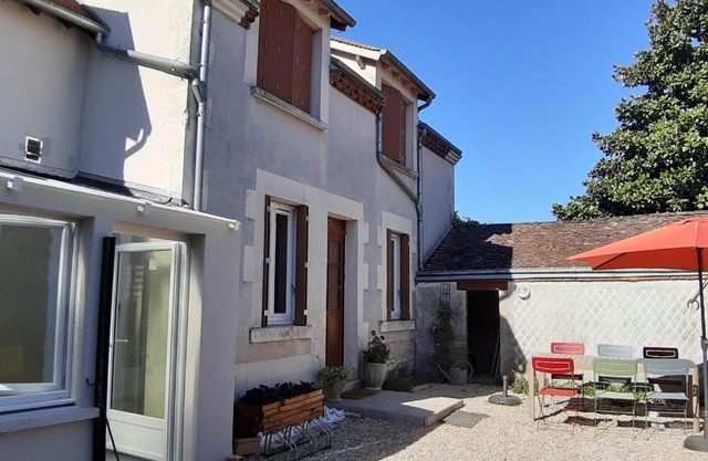 Gîte cosy près d'Orléans avec jardin, parking, et équipements complets - FR-1-590-252