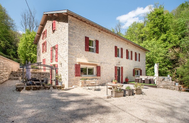 Gîte de 4 à 14 Personnes 5
