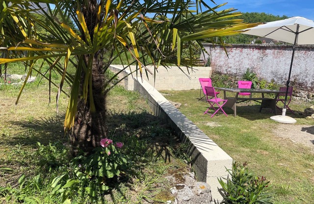 Gîte de Charme, Gîte de Lancienne Mairie Avec Atelier Dartiste