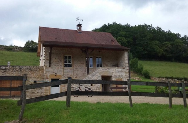 Gîte du Grand Pré - LA VINEUSE SUR FREGANDE