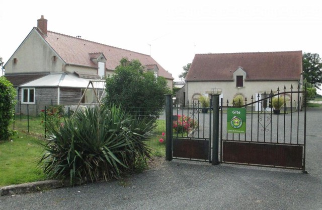Gîte familial près de l'étang des Bois avec cheminée et véranda chauffée - FR-1-590-89