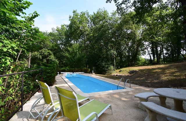Gîte Le Chene avec piscine privée proche Dordogne