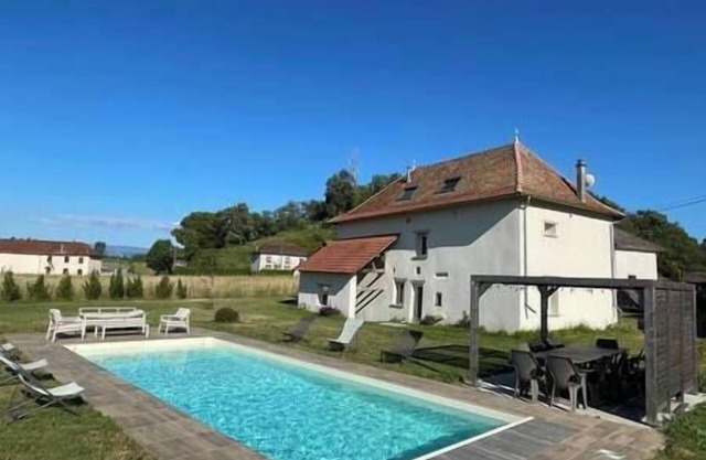Gîte le Clos Margherite. 14 Personnes Piscine