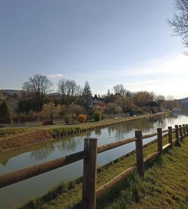 Gîte Le 16, Sous Les Trémières
