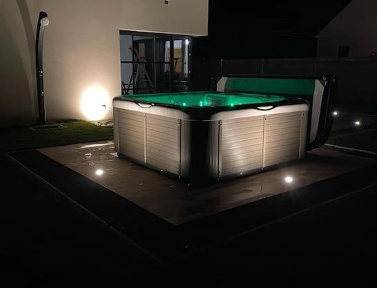 Gîte Luna ; villa 6 personnes avec jaccuzi