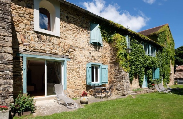 Gîte Pour 4 Personnes "les Glycines" Près de Carcassonne