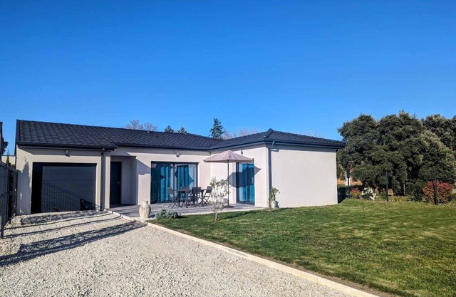 Gîte Zenevasion de 100 m² Avec 3 Chambres en Drome Provençale