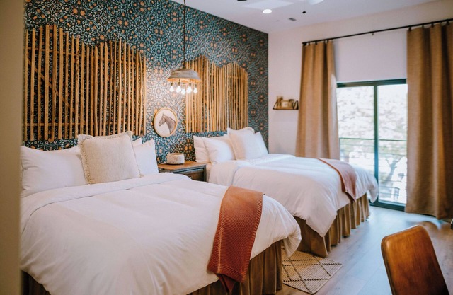 Gaines Ranch on the Square | The Corral Suite | 2 Queens | Downtown Wimberley
