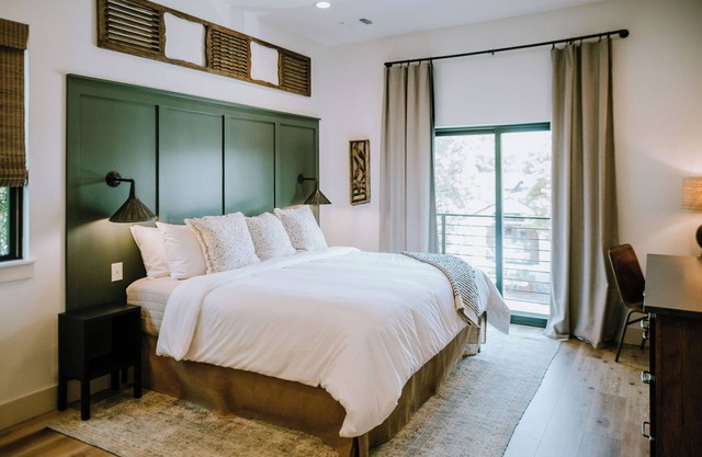 Gaines Ranch on the Square | Rancher’s Rest | King Bed Suite | Wimberley