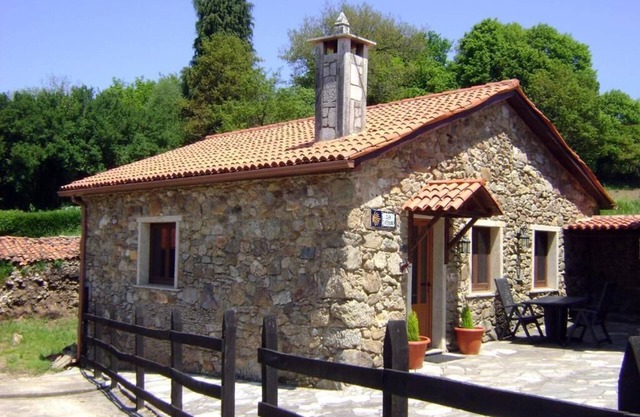 Galician Stone Cottage for 2 people