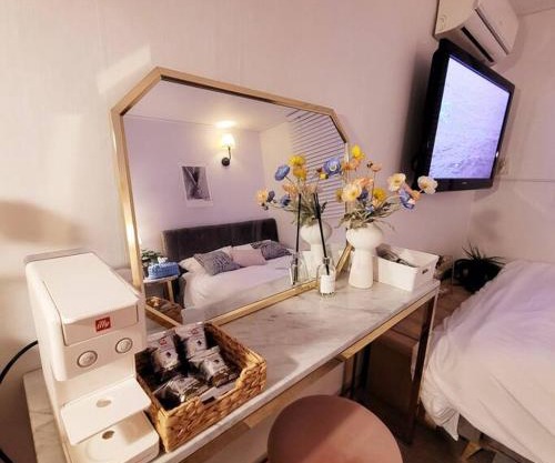 Gaon stay #sillim stn 2min #airport bus 1min #gangnamhongdae 20min #yeouido10min #longtermstay discount #healingproperty