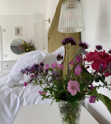Garden Cottage on Tintern Trails