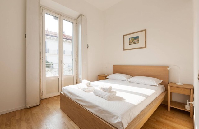 Garibaldi & Isola District Functional Apartment